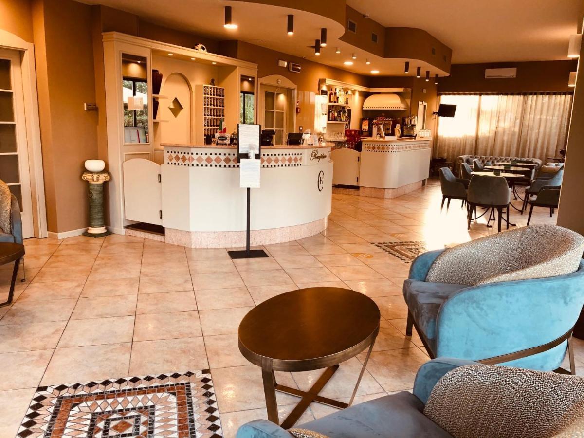קאסטיגליונה דל לאגו Hotel Duca Della Corgna מראה חיצוני תמונה