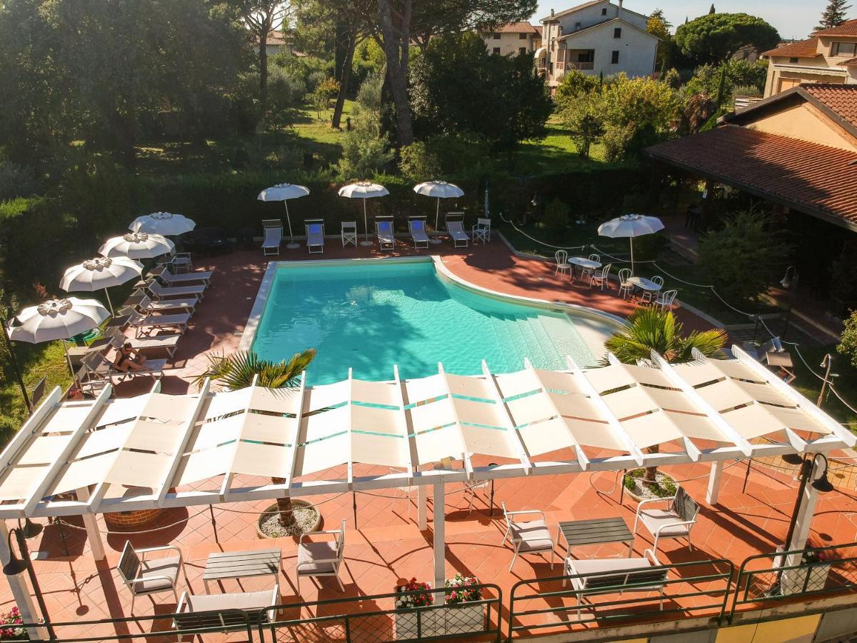 קאסטיגליונה דל לאגו Hotel Duca Della Corgna מראה חיצוני תמונה