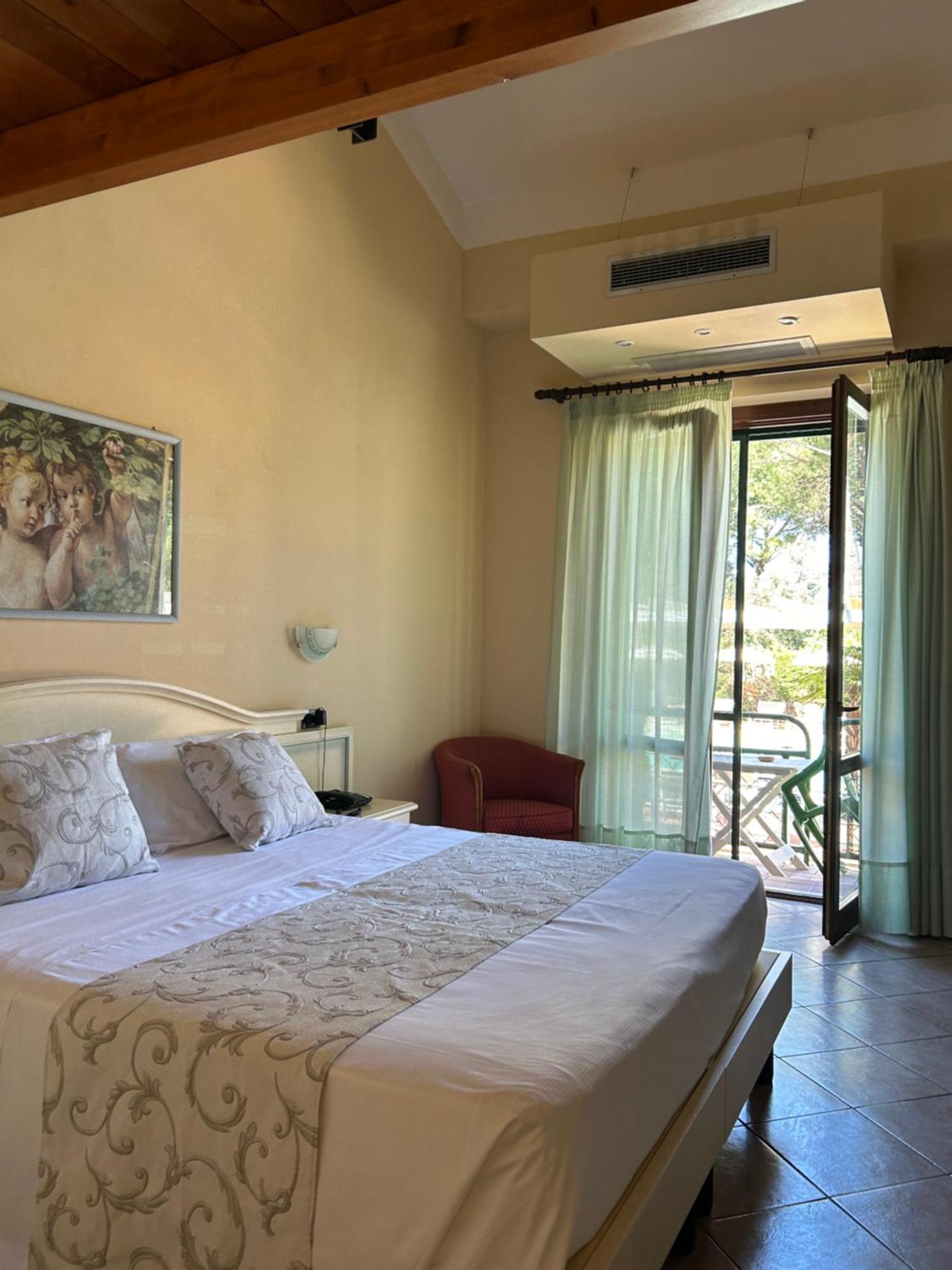 קאסטיגליונה דל לאגו Hotel Duca Della Corgna מראה חיצוני תמונה