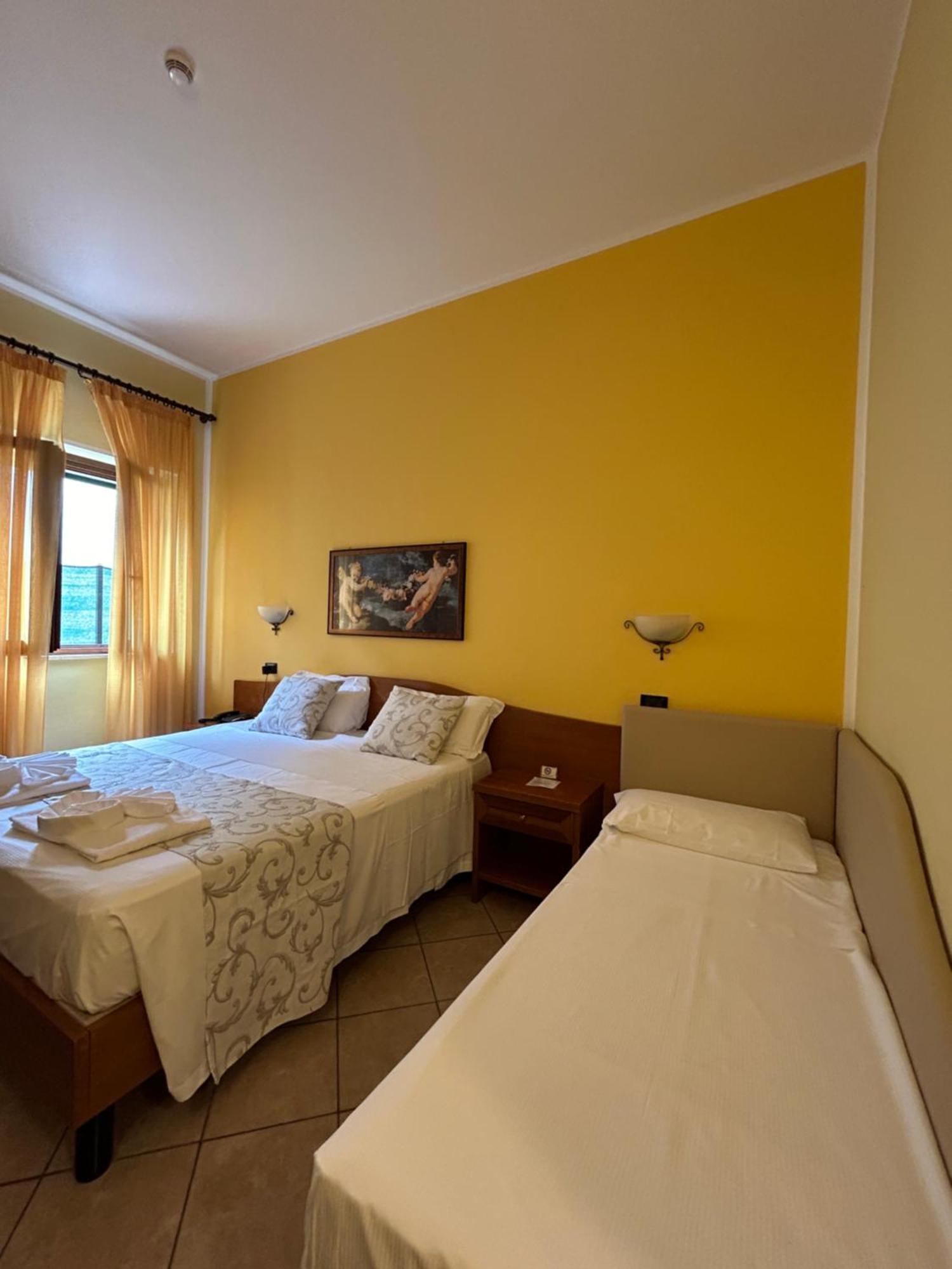 קאסטיגליונה דל לאגו Hotel Duca Della Corgna מראה חיצוני תמונה