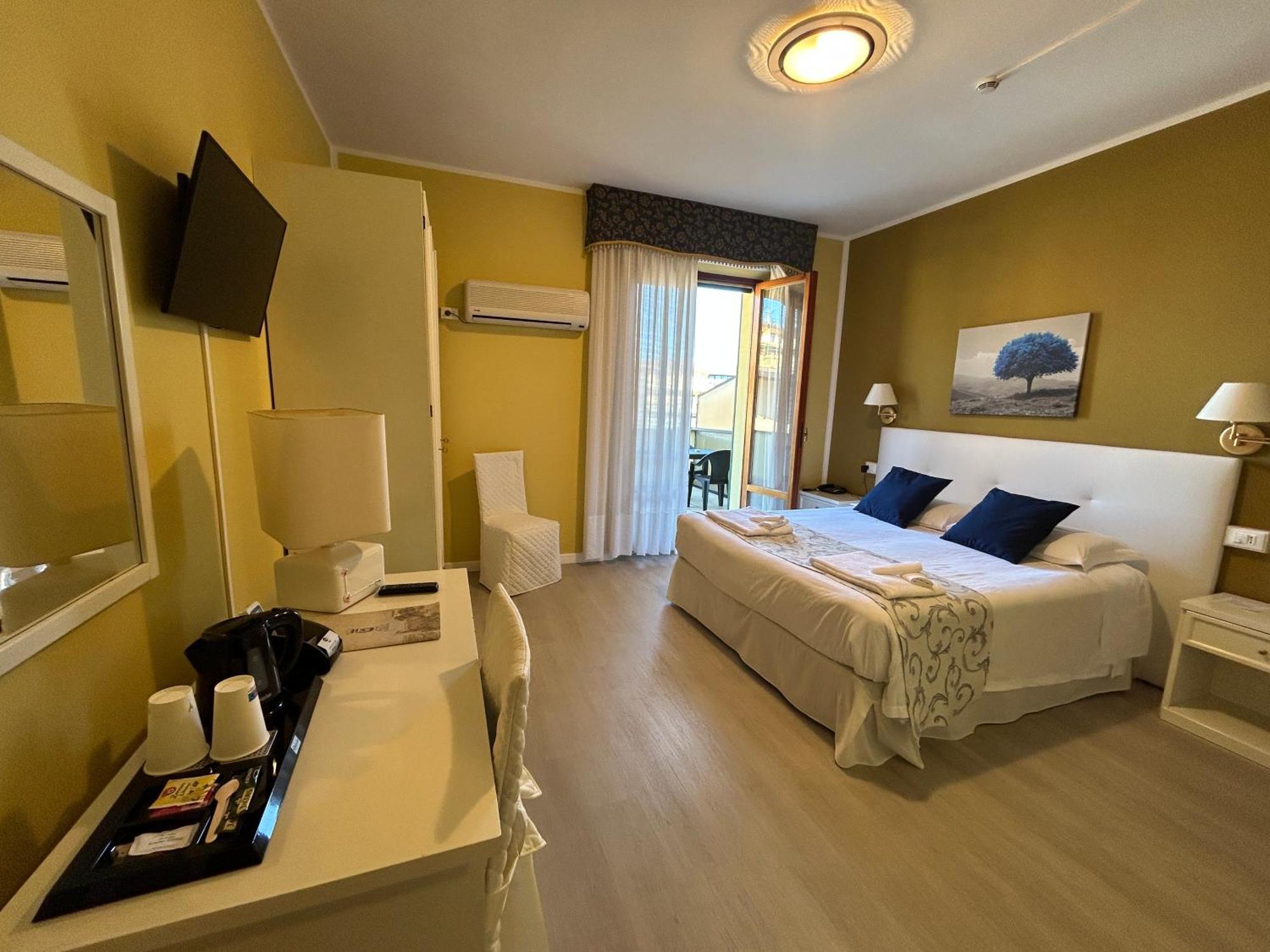 קאסטיגליונה דל לאגו Hotel Duca Della Corgna מראה חיצוני תמונה