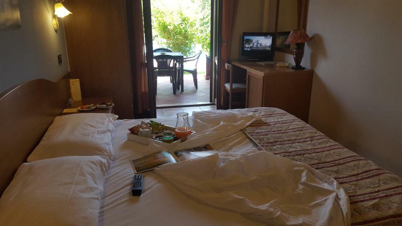 קאסטיגליונה דל לאגו Hotel Duca Della Corgna מראה חיצוני תמונה