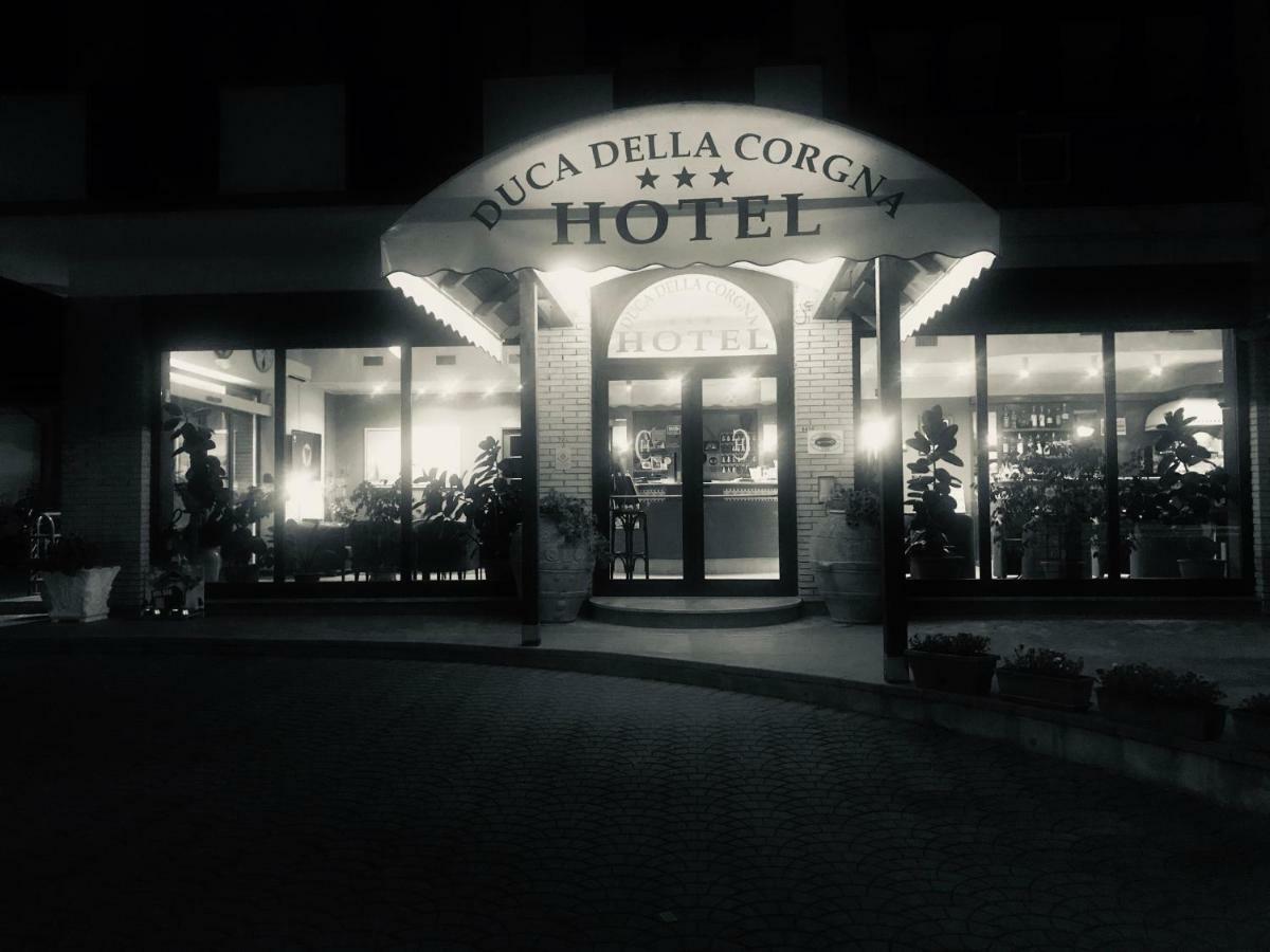 קאסטיגליונה דל לאגו Hotel Duca Della Corgna מראה חיצוני תמונה