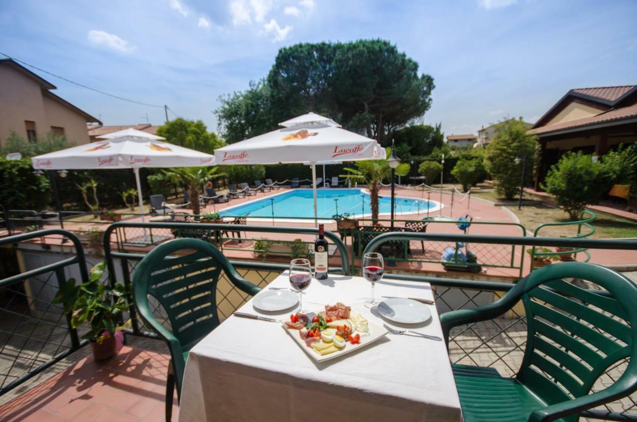 קאסטיגליונה דל לאגו Hotel Duca Della Corgna מראה חיצוני תמונה